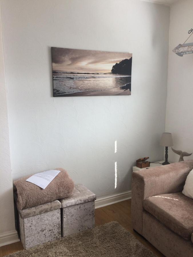 Lovely Little Flat By The Sea In קלית'ורפס מראה חיצוני תמונה